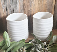 Load image into Gallery viewer, Ribbed Jug/Pourer