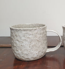 Load image into Gallery viewer, 'Impressions' Pinch Mugs