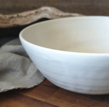 Load image into Gallery viewer, Contrasting Clay Bowl