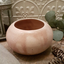 Load image into Gallery viewer, Dusty Pink Fishbowl Vase