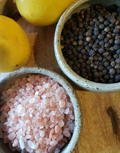 Load image into Gallery viewer, Rustic Salt and Pepper Pinch Pots (two tone)