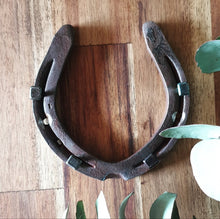 Load image into Gallery viewer, Genuine Horse Shoe Key Holder
