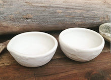 Load image into Gallery viewer, Mini Bowls with Pouring Spout - Textured Chalk
