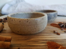 Load image into Gallery viewer, Rustic Salt and Pepper Pinch Pots (two tone)
