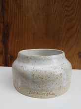 Load image into Gallery viewer, Sea foam squat vase

